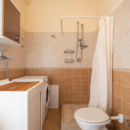 Villa Traditional Located In The Plains Of